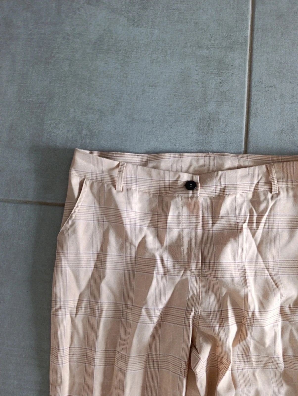 Pantalon femme beige à carreaux – Taille 40 – Coupe droite – photo 5
